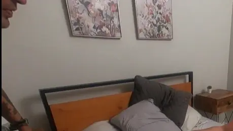 Dicke BBW wird von gut bestückten schwarzen Hengsten bei rasendem Fickfest verschlungen: Ansehen auf EroticOnly.DE